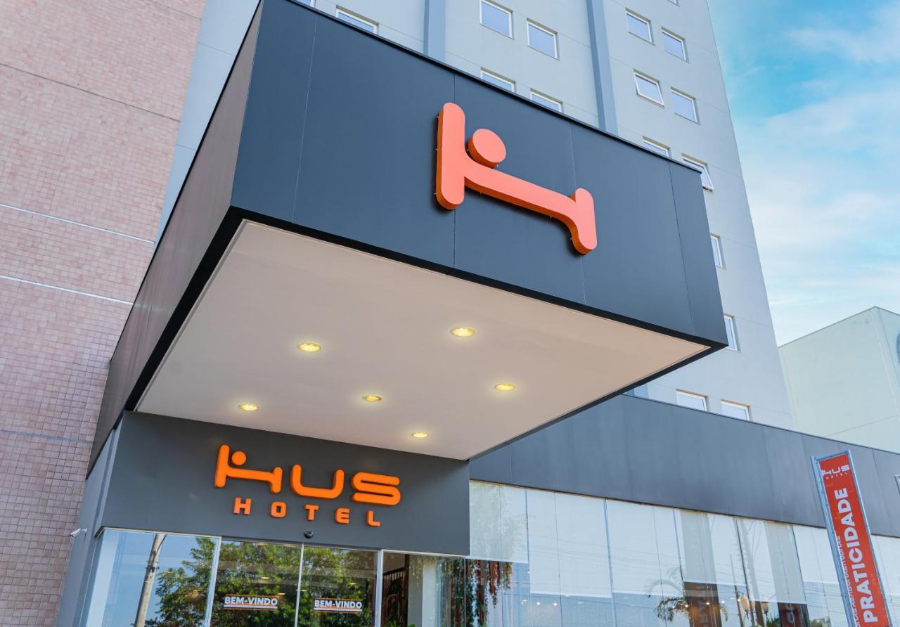 Hus Hotel Dourados Eksteriør billede