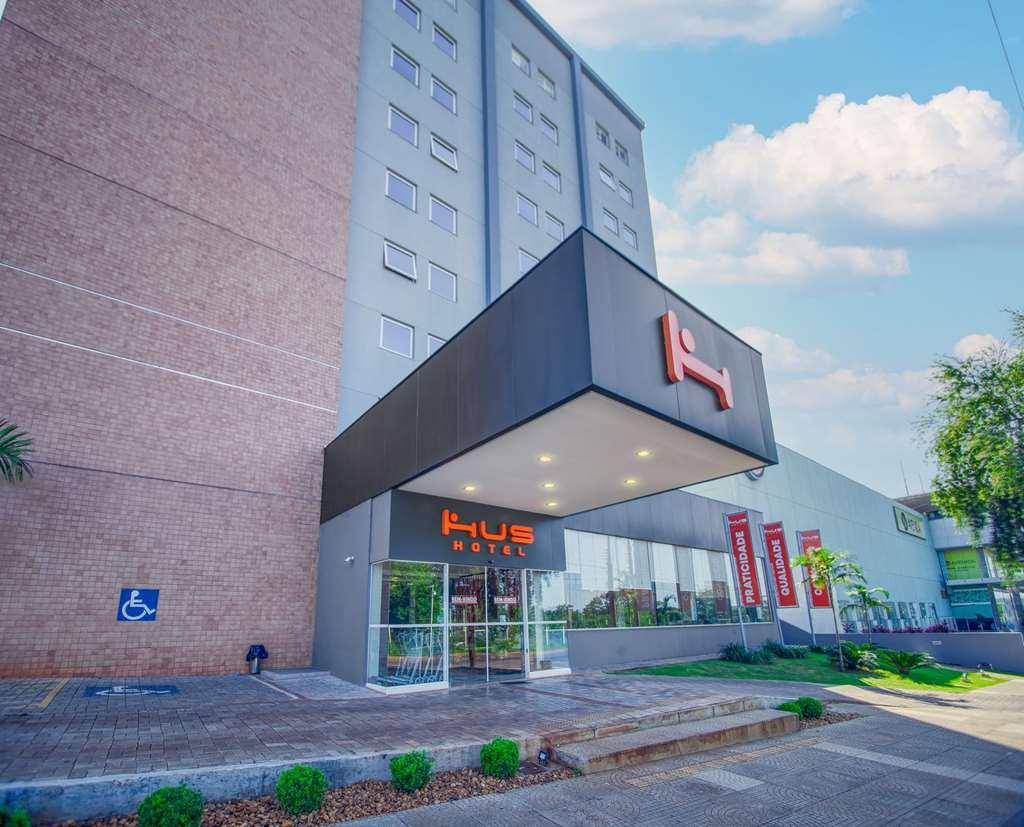 Hus Hotel Dourados Eksteriør billede